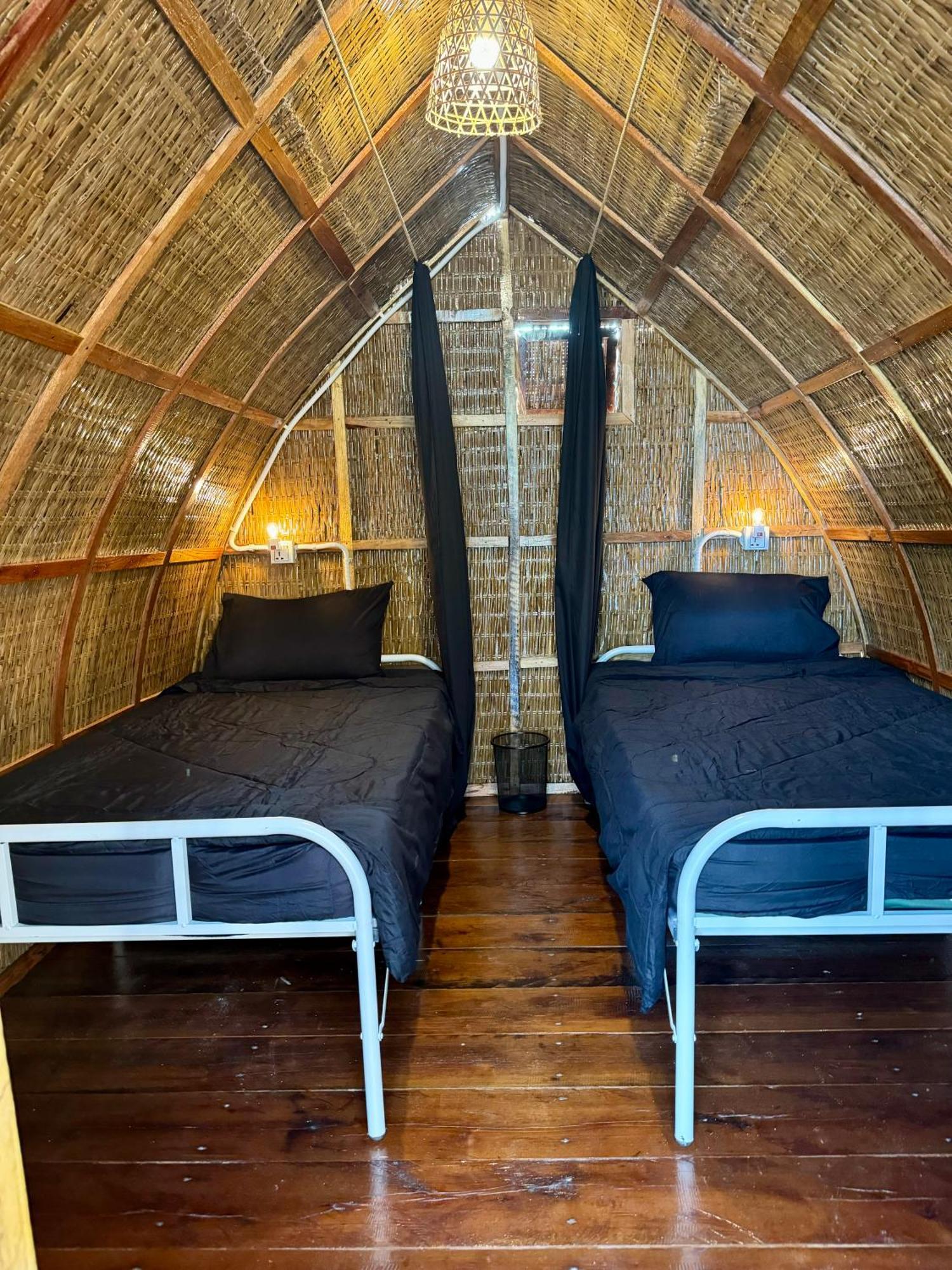 Хостел Rafikis Retreat Derm Tkov Village Экстерьер фото