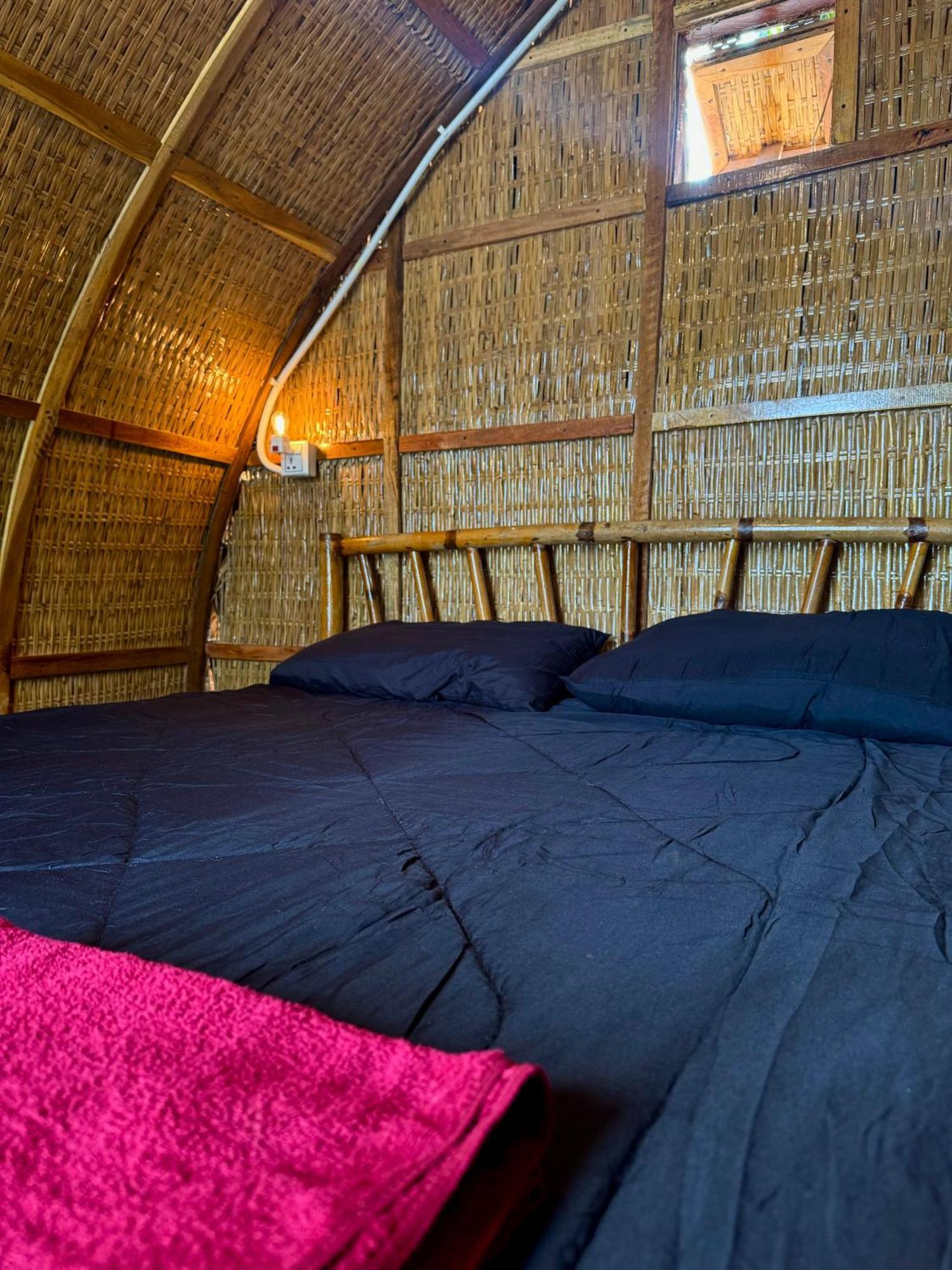 Хостел Rafikis Retreat Derm Tkov Village Экстерьер фото