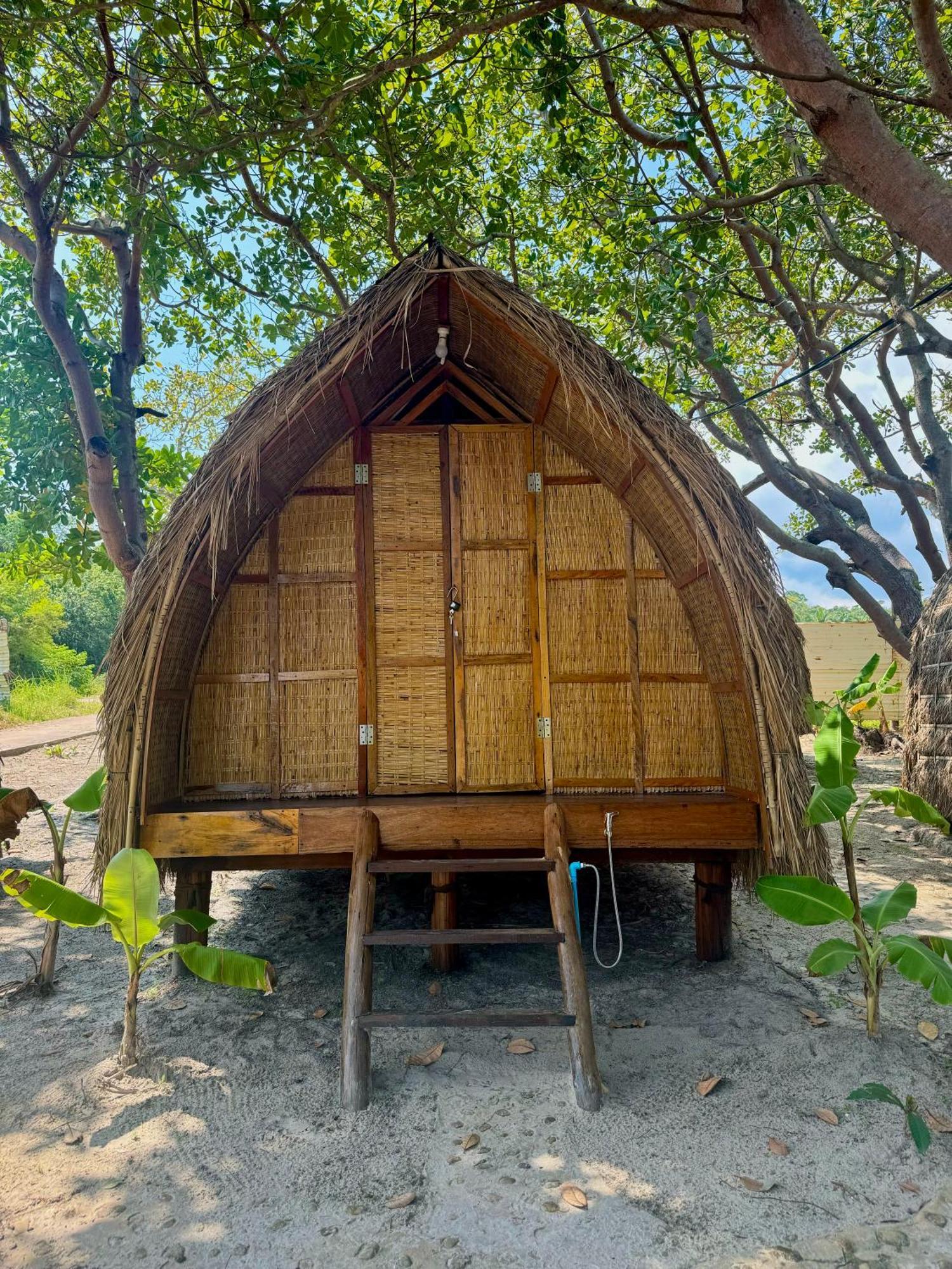 Хостел Rafikis Retreat Derm Tkov Village Экстерьер фото
